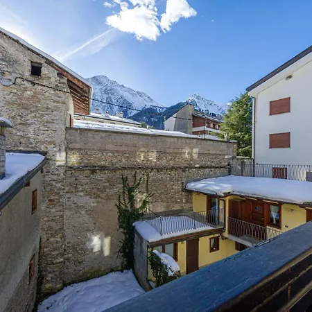 Claire - Relax Con Splendida Vista - Cour 0081 Courmayeur