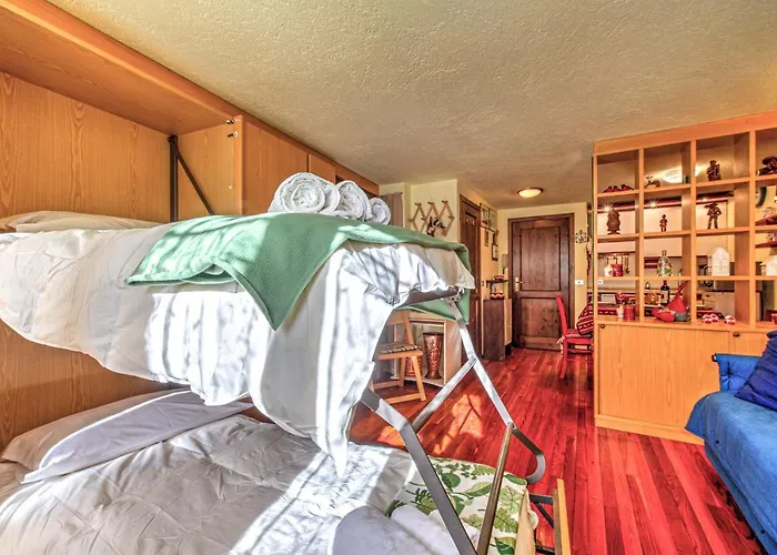 Claire - Relax Con Splendida Vista - Cour 0081 קורמאיור